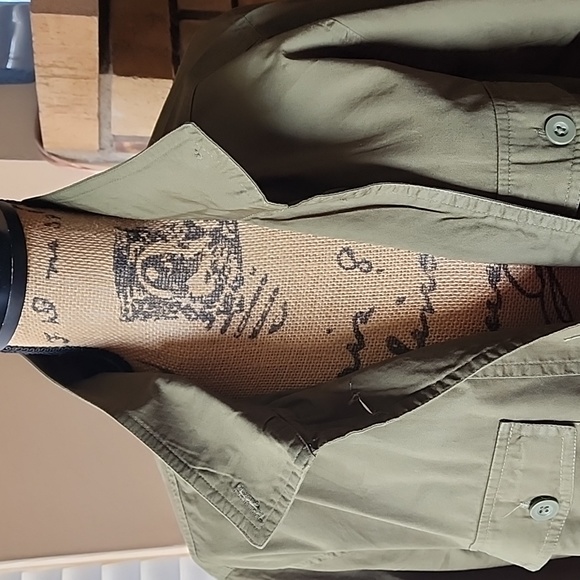 Army Green Light weight Jacket (Like New Condition) - Picture 6 of 12